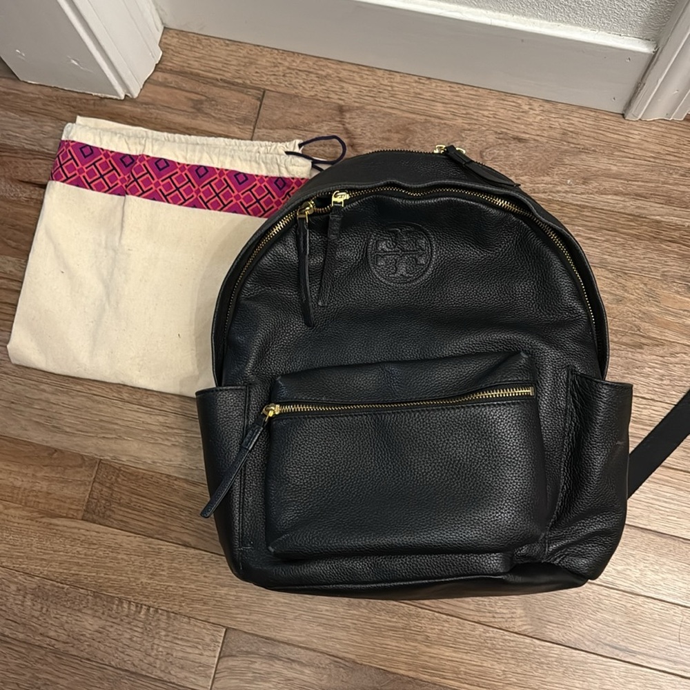 Tory Burch Perry Bombe Black Leather Backpack - Picture 6 of 9